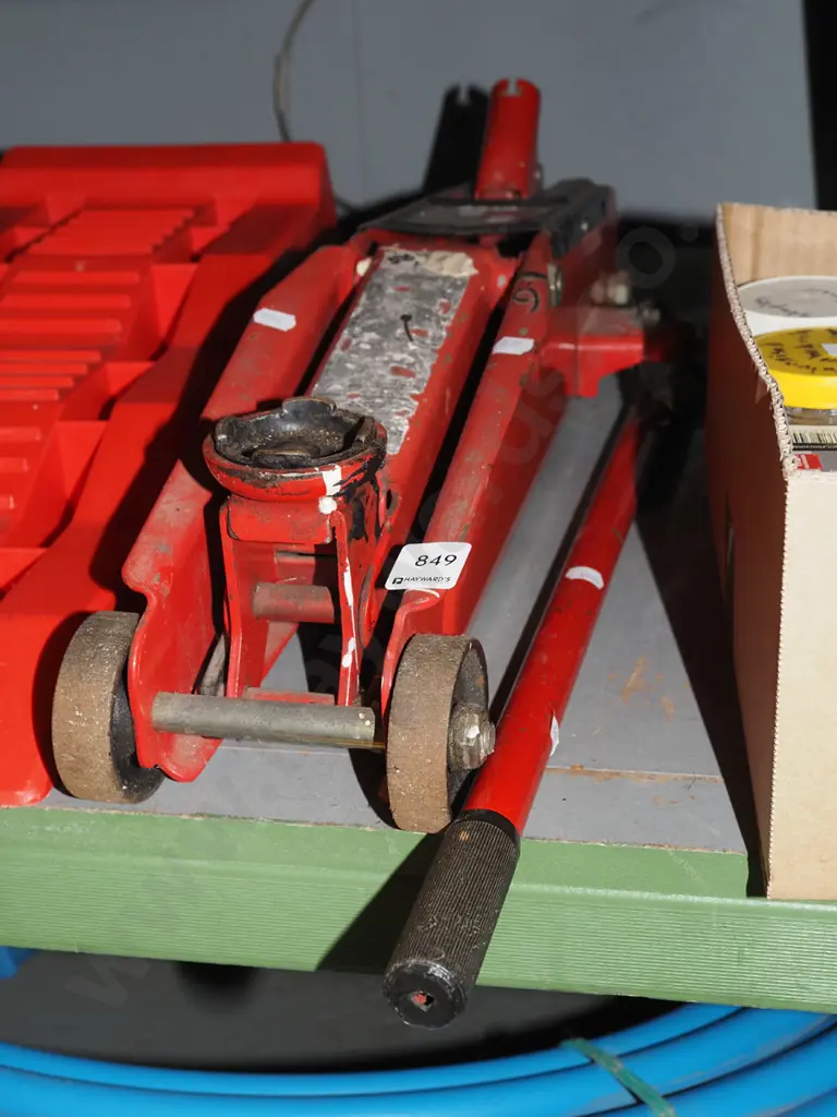 trolley jack Image 1++