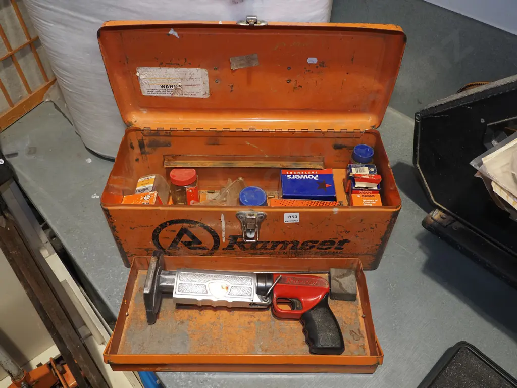Ramset gun Image 1++