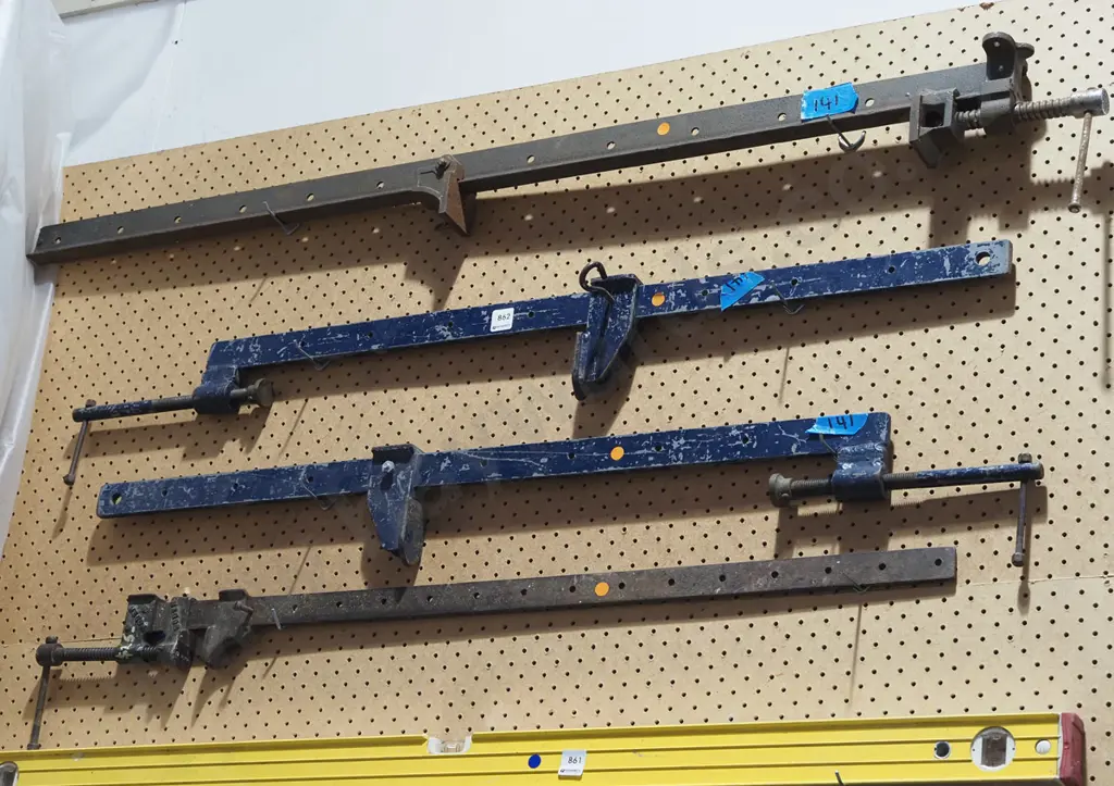 4x sash clamps Longest L1230 - orange dots Image 1++