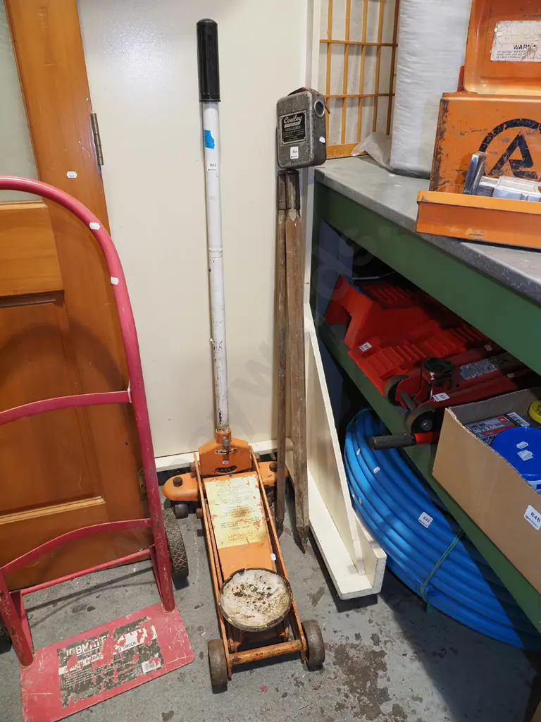 Warrior heavy duty trolley jack Image 1++