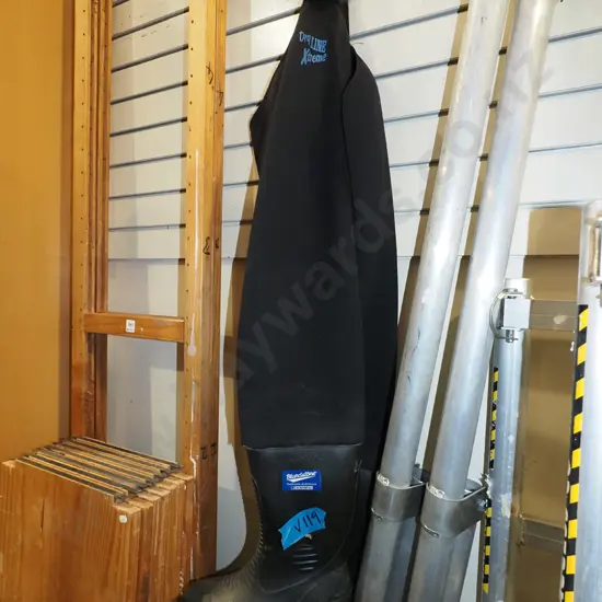 size 7 dry lined waders