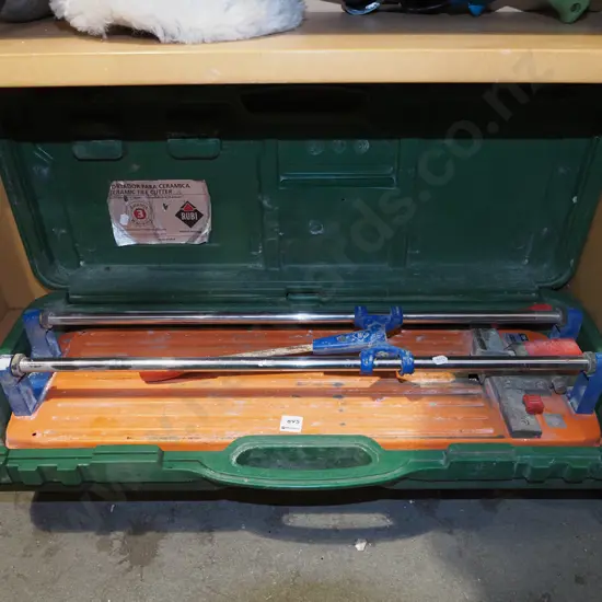 cased tile cutter