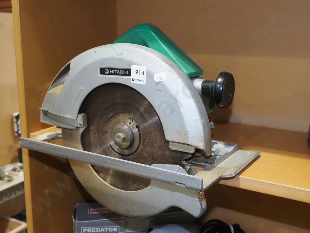 large Hitachi circular saw Image 1++