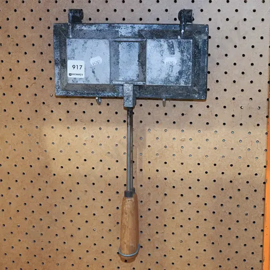 camp fire toastie pie maker