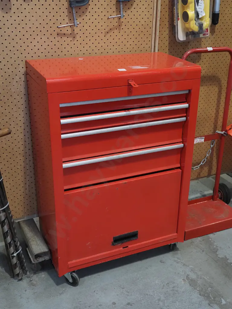 tool chest on casters H830 W560 D305 Image 1++