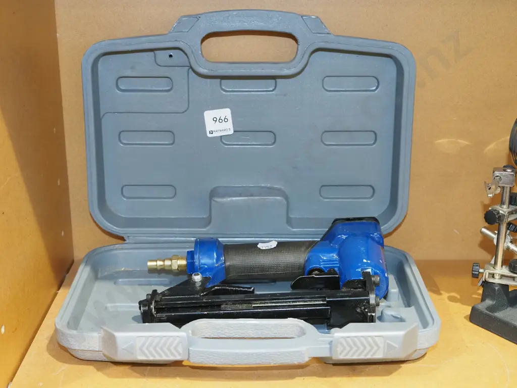 Project air staple gun Image 1++
