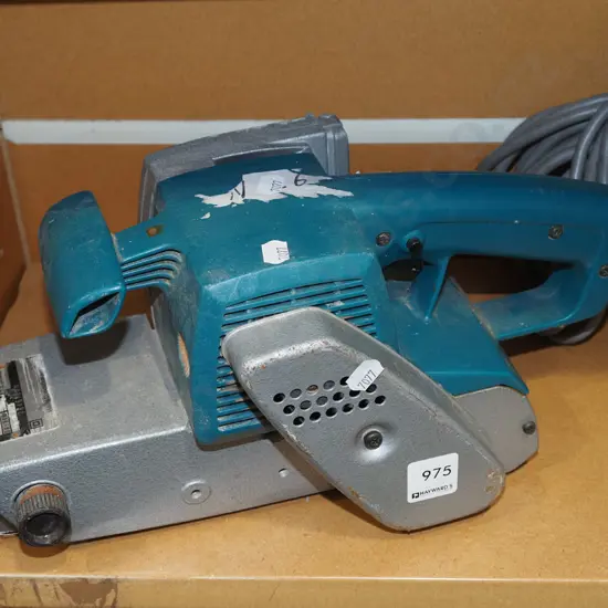 Makita belt sander