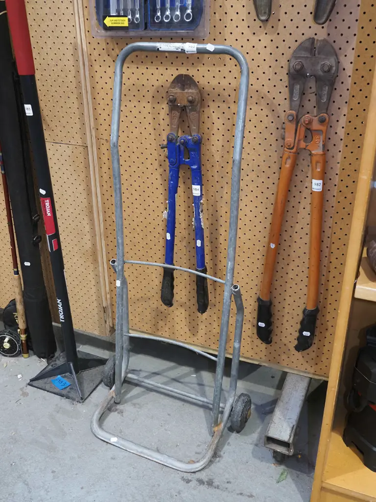 small trolley Image 1++