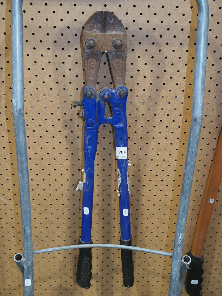 pair of 600mm bolt cutters Image 1++