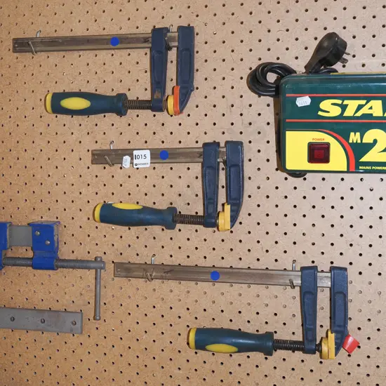 3x F clamps - blue dots