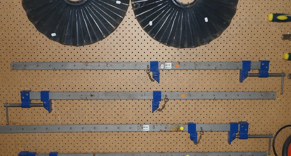2x sash clamps - orange dots L1070 Image 1++