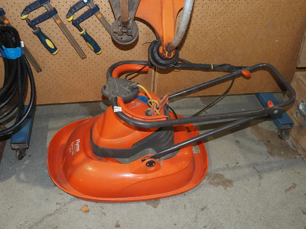 Flymo Turbo Lite lawn mower Image 1++