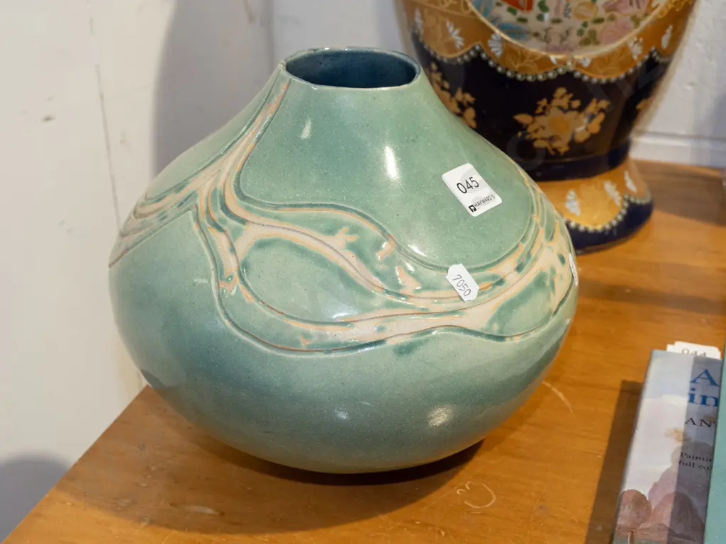 studio pottery vase H200 Image 1++
