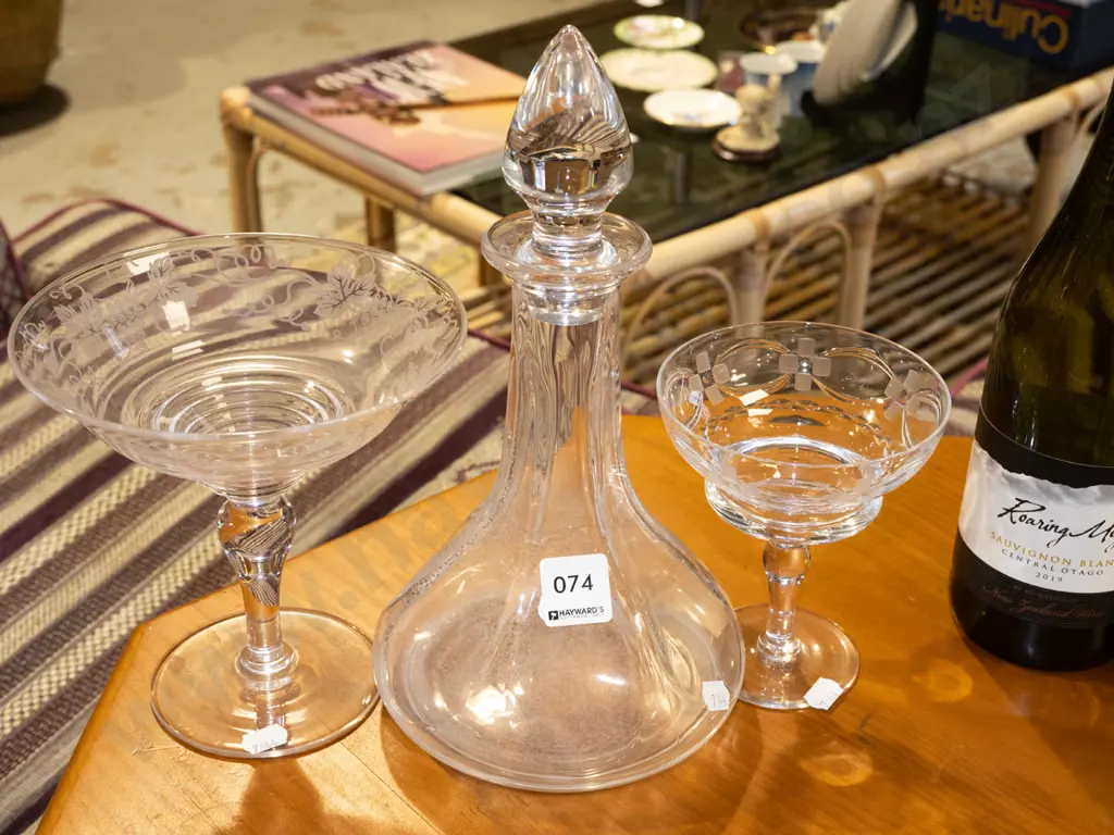 small ships decanter, 2x etched comports Decanter H290 Image 1++