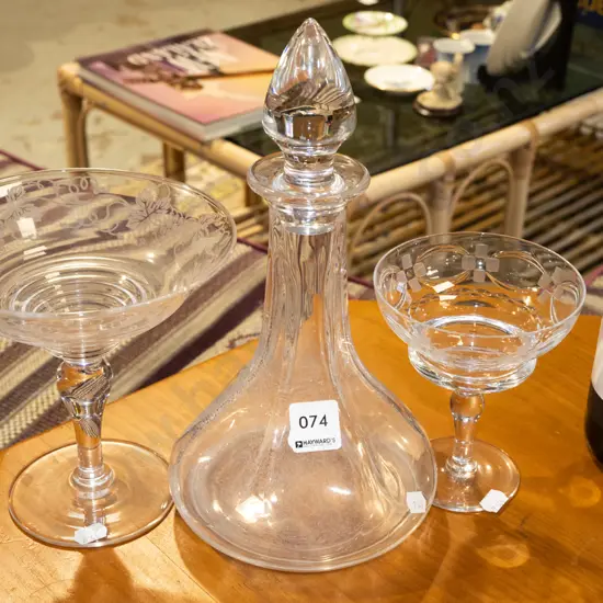 small ships decanter, 2x etched comports Decanter H290