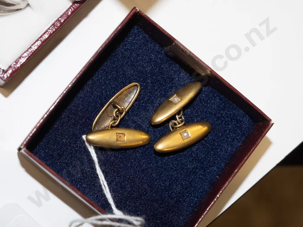 pair of 15ct cuff links 5.2gm Image 1++