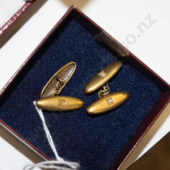pair of 15ct cuff links 5.2gm
