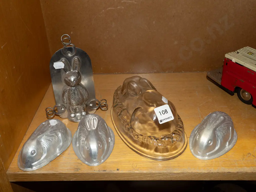 jelly moulds & rabbit chocolate mould Image 1++
