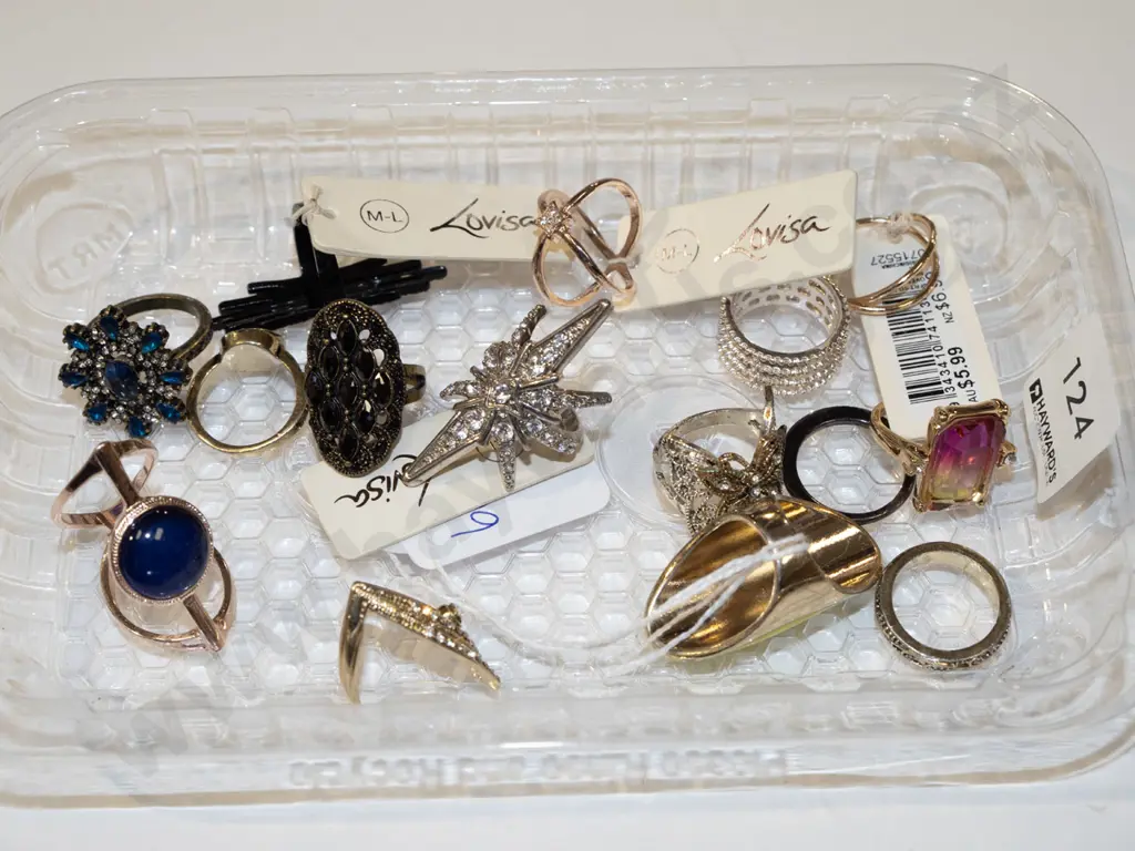 tray of various rings Image 1++