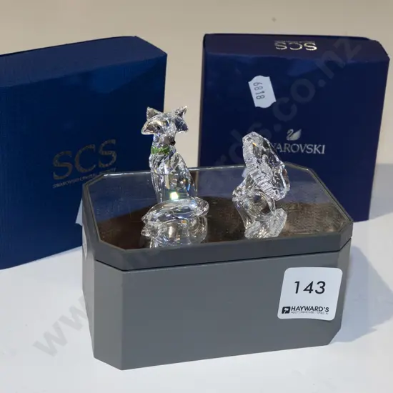 2x boxed Swarovski crystal ornaments - mirrored base stand