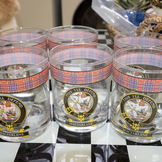6x McFarlane glass tumblers