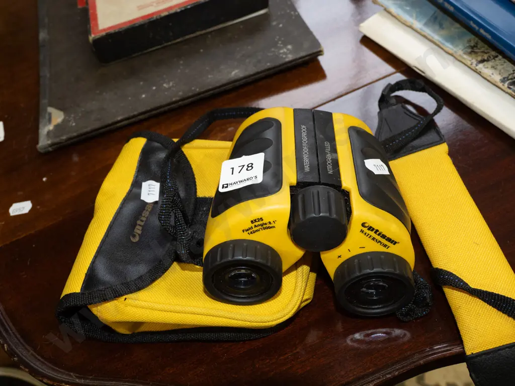 Optisan waterproof 8x25 binoculars Image 1++
