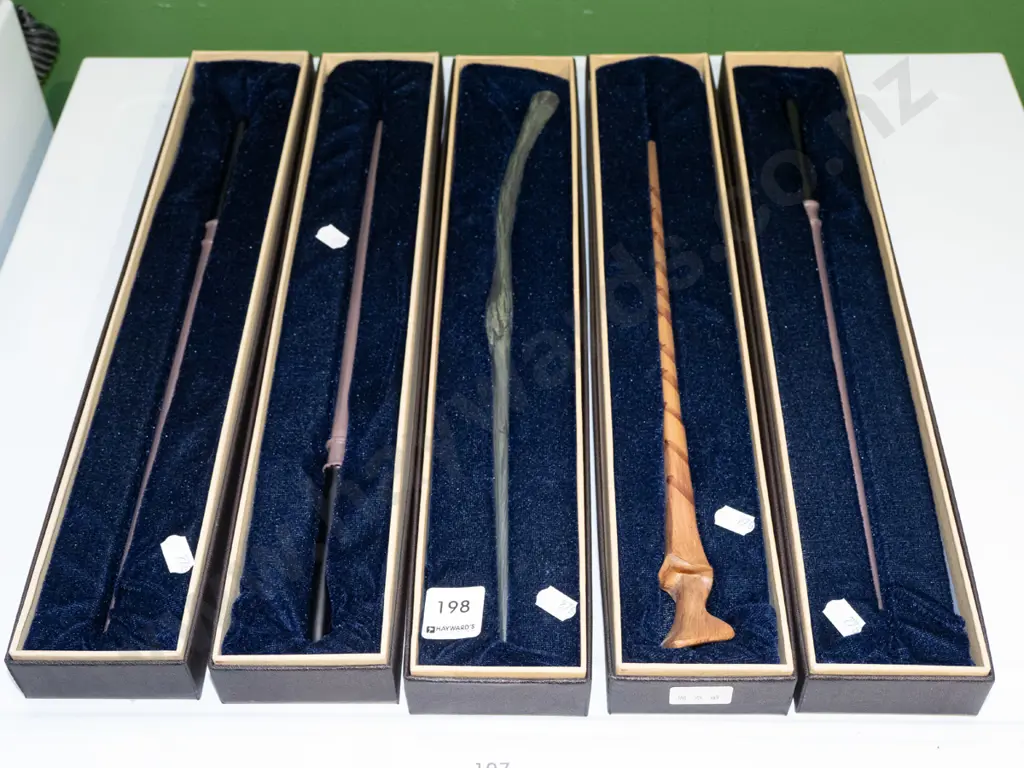 5x boxed wands Image 1++