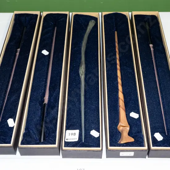 5x boxed wands