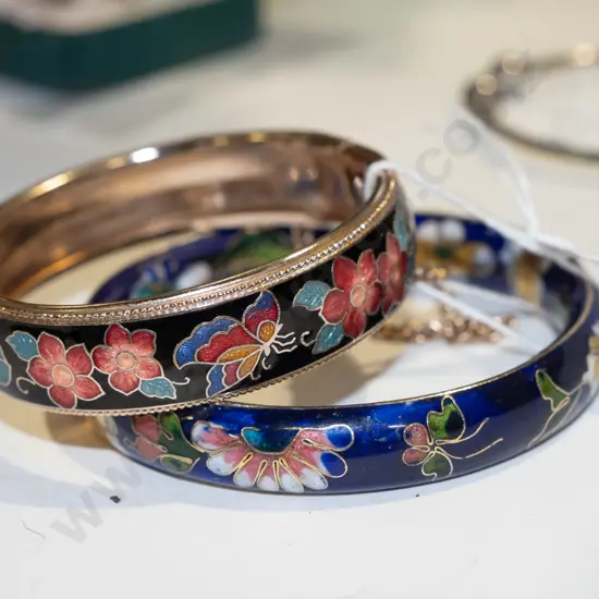 2x costume jewellery bracelets, 1 is cloisonne
