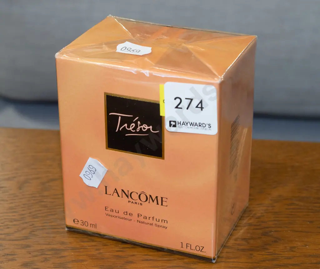 boxed Lancome Tresor eau de parfum 30ml Image 1++