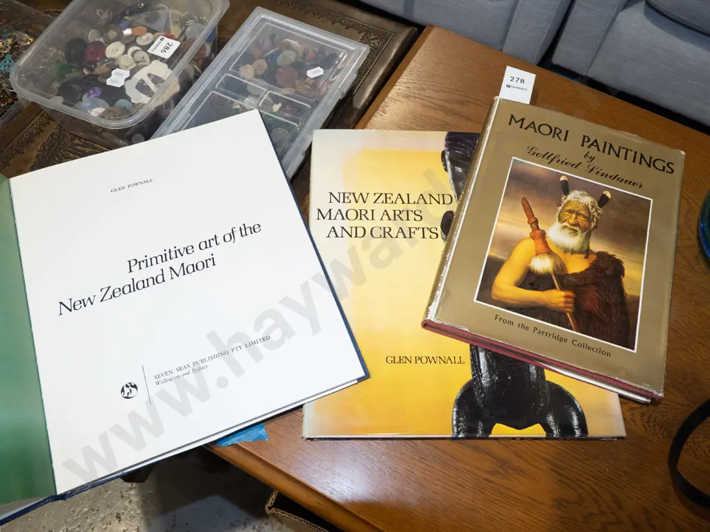 Maori art books, Lindauer book Image 1++