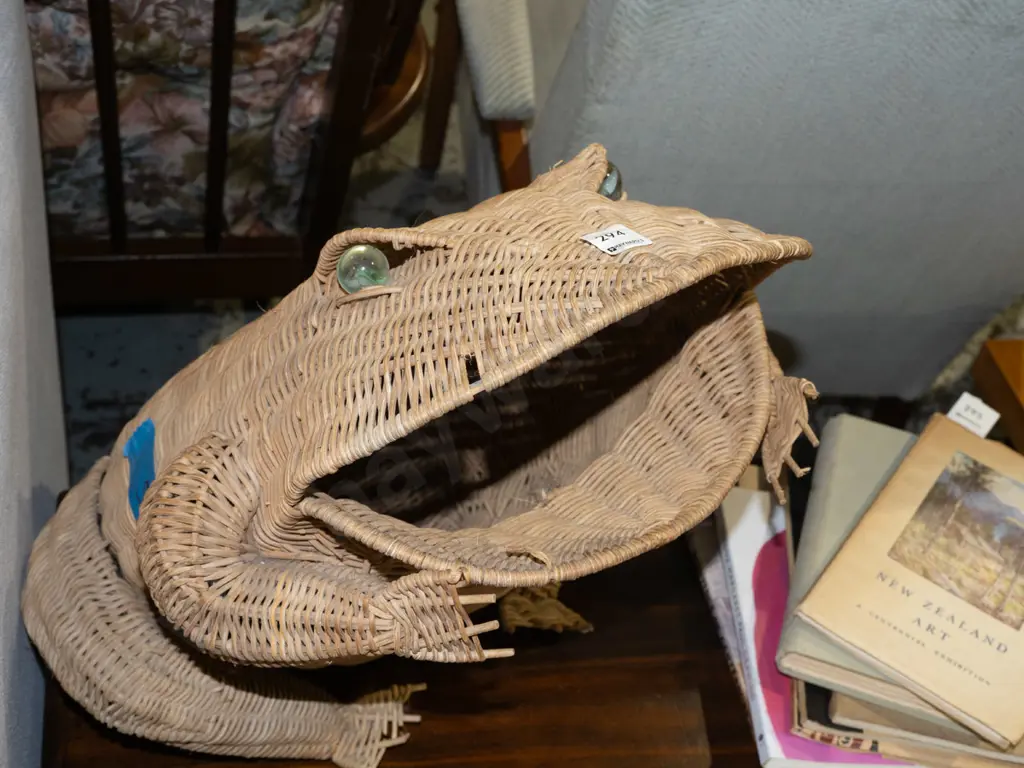 woven cane toad themed magazine rack Image 1++
