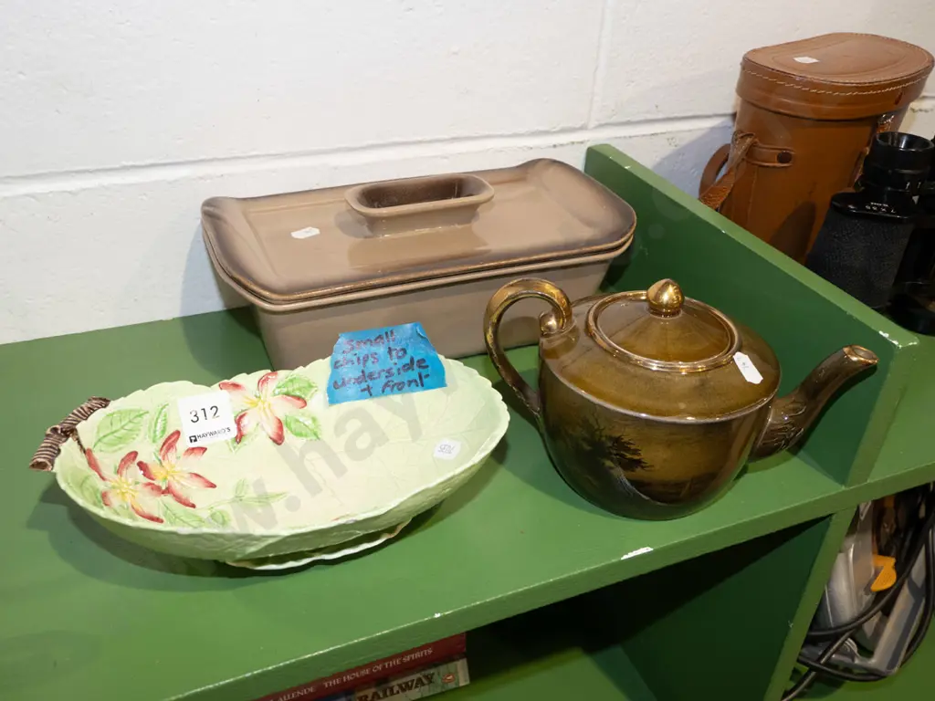 Teal lidded baking dish, vista ware teapot, Carlton dishes - some chips Image 1++