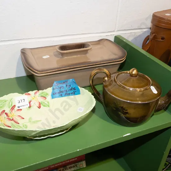 Teal lidded baking dish, vista ware teapot, Carlton dishes - some chips