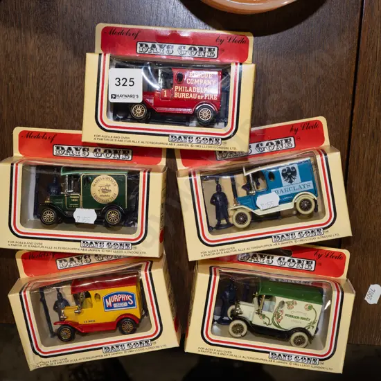 5x Days Gone die-cast model vehicles