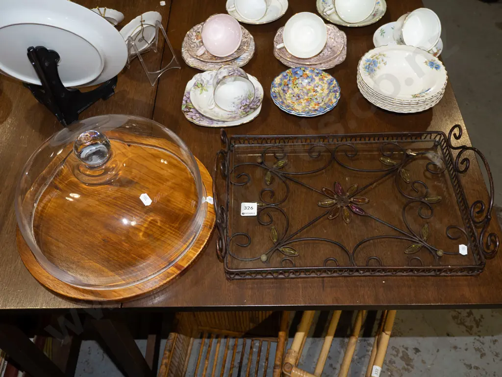 glass cover dome, wooden tray and metal and glass serving tray Image 1++