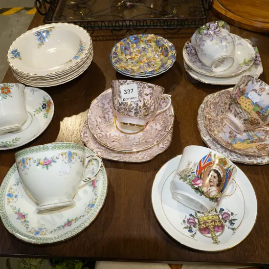 trios, cups, saucers, bowls