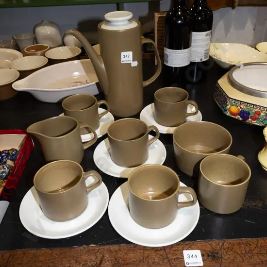 Meakin Maidstone coffee set - missing 1 saucer