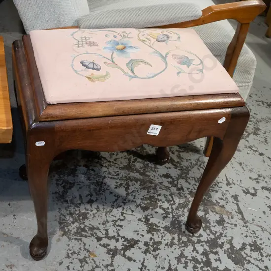 mahogany cab leg needlework topped piano stool