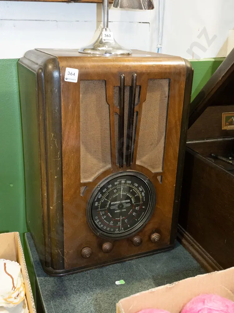 wood cased valve radio - as is no returns Image 1++
