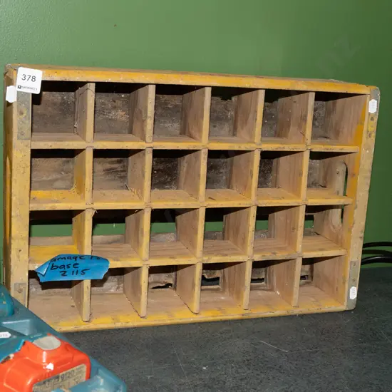 vintage Coca Cola crate - damage to base