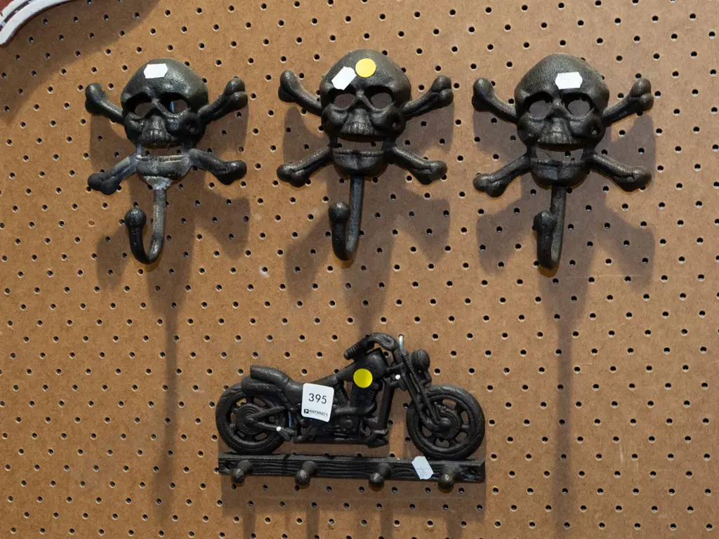 motorcycle key ring, skull and cross bones coat hooks - yellow dots Image 1++