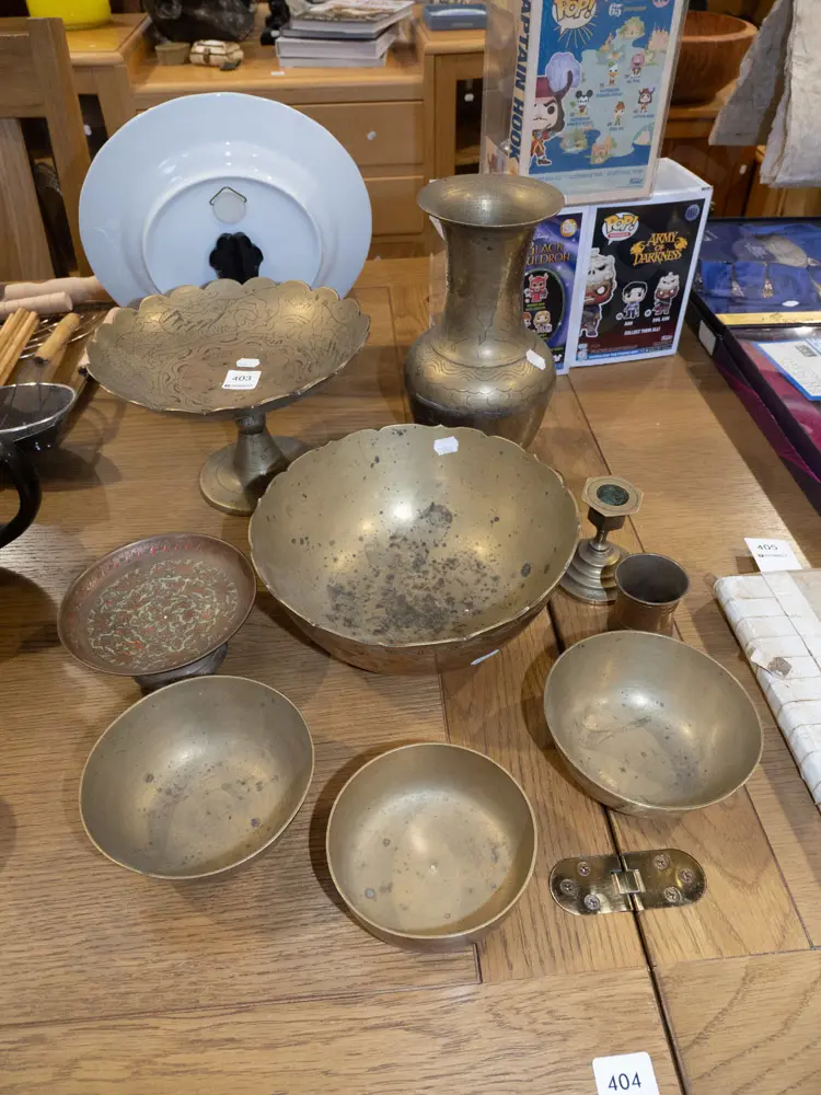 assorted brass bowls, comport, vase H250 etc Image 1++