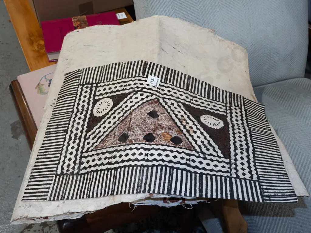 2x tapa cloths Image 1++