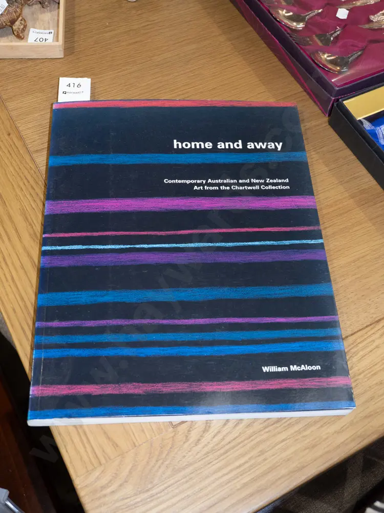 book; Home And Away  - Contemporary Australian and New Zealand Art From The Chartwell Collection Image 1++
