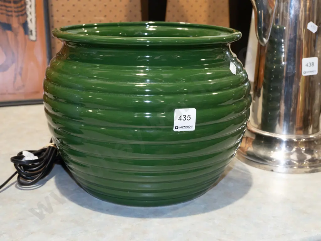 green ribbed jardiniere H220 Image 1++