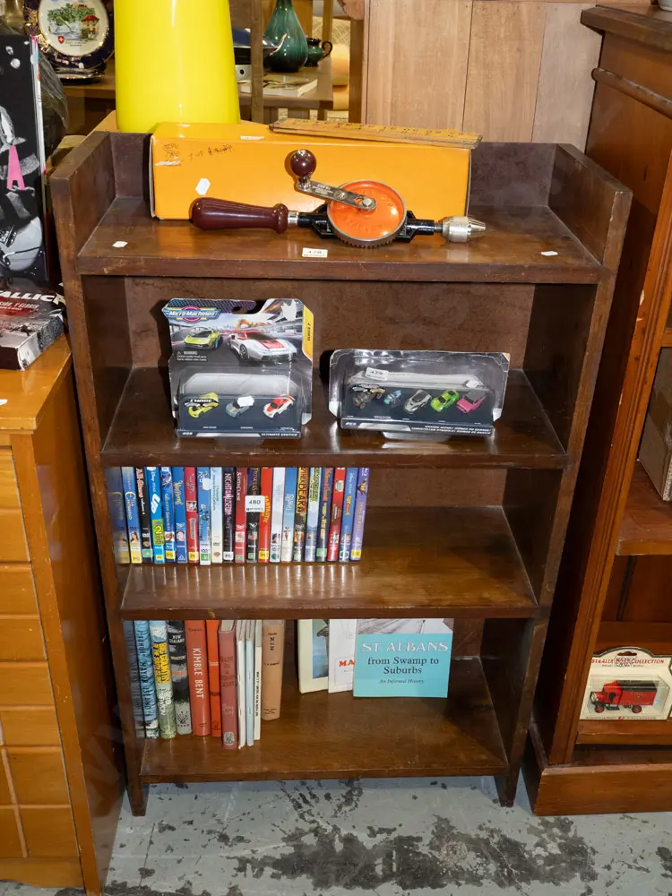 beech bookcase H920 W560 D230 Image 1++