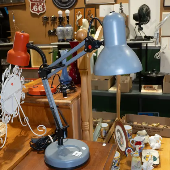 anglepoise desk lamp