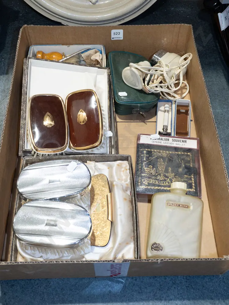 box; clothes brushes, electric razor, wallet etc Image 1++