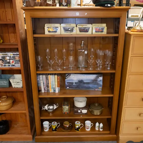 tall rimu adjustable shelving H1610 W1050 D300